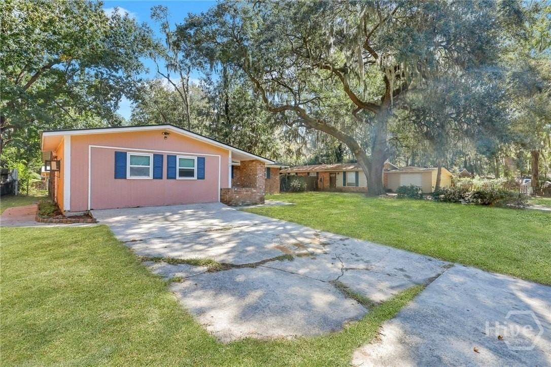 5908 Fairview Ave - Photo 3 of 33