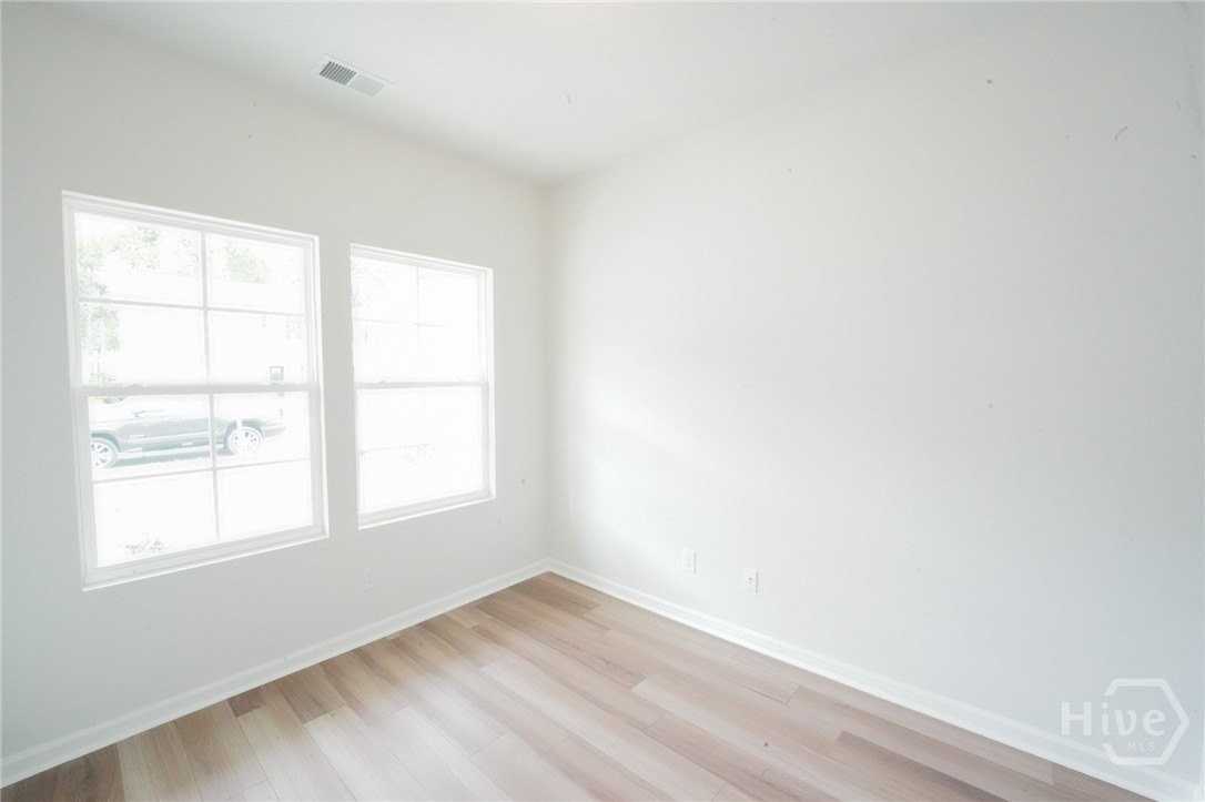 135 Jepson Way - Photo 6 of 45