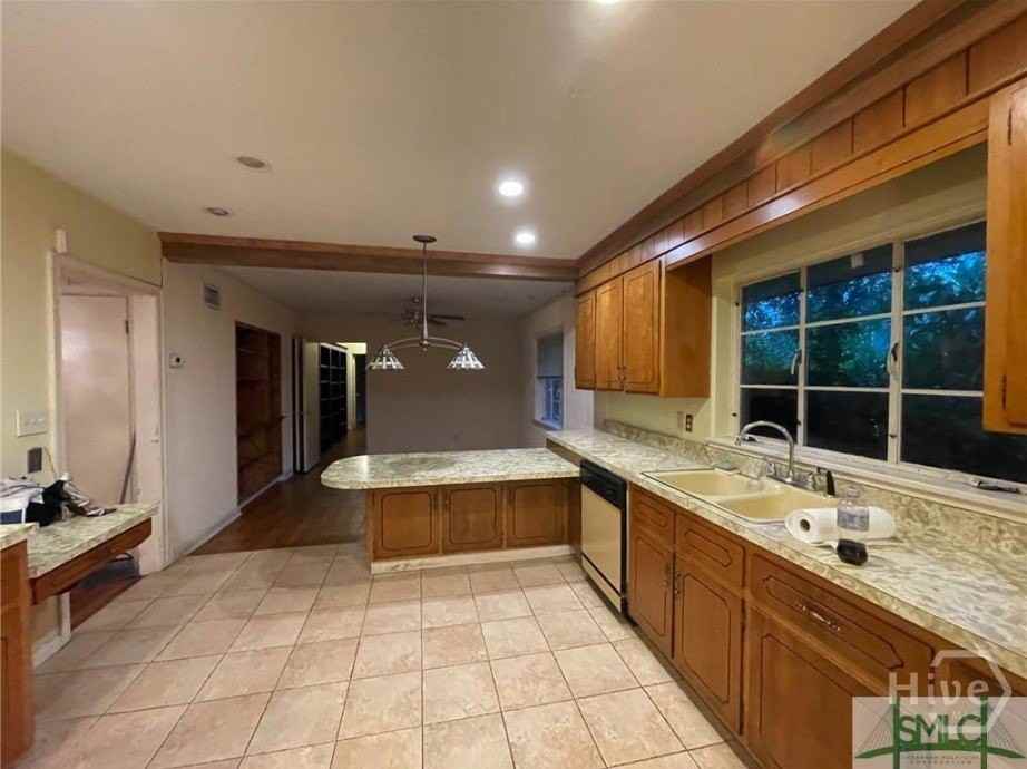 5525 Waters Dr - Photo 2 of 22