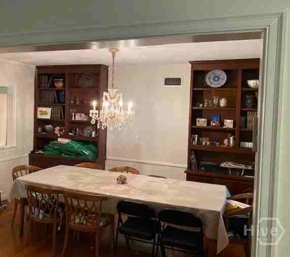 5525 Waters Dr - Photo 6 of 22