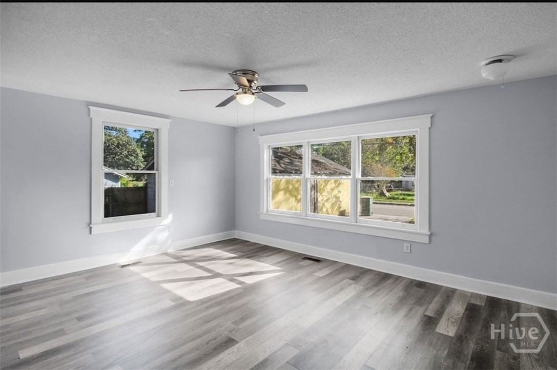 2030 Alabama Ave - Photo 6 of 17