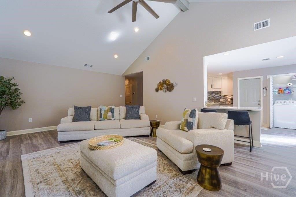 53 Village Green Cir - Photo 3 of 50