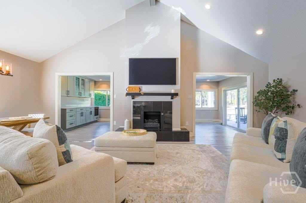 53 Village Green Cir - Photo 5 of 50