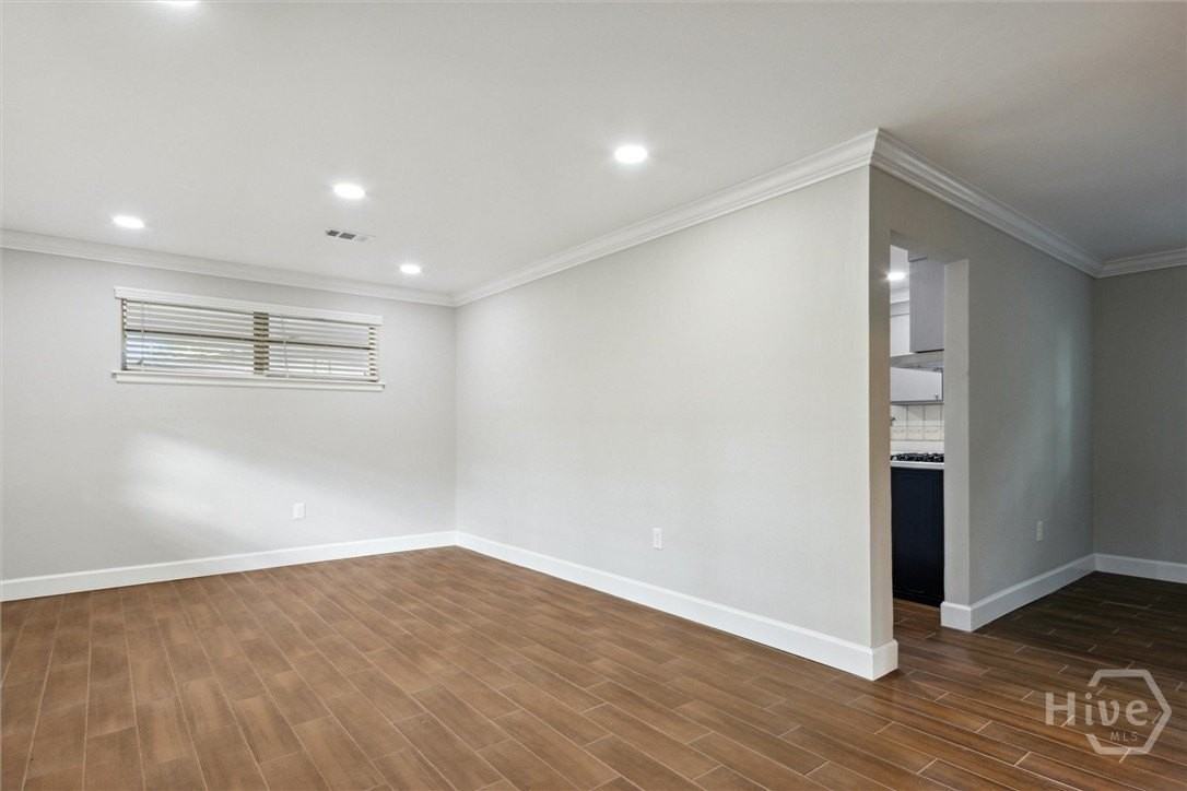 2122 Biscayne Dr - Photo 7 of 25