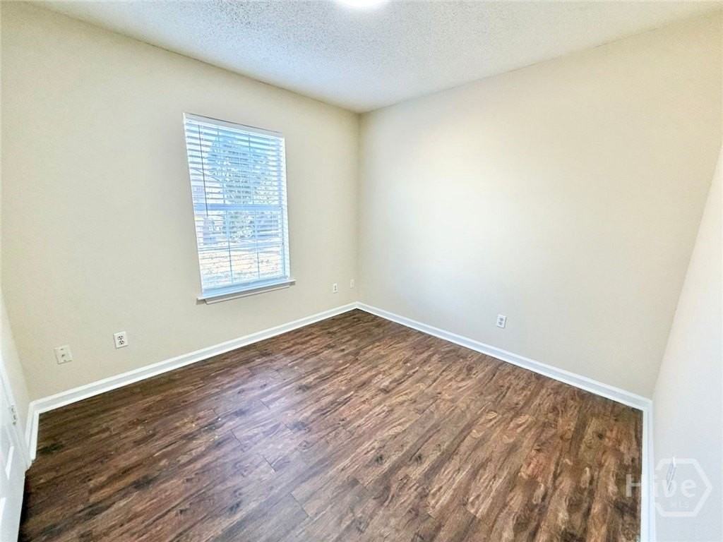 122 John Glenn Dr - Photo 6 of 7