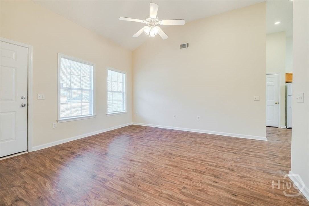 101 Usher Pl - Photo 6 of 27