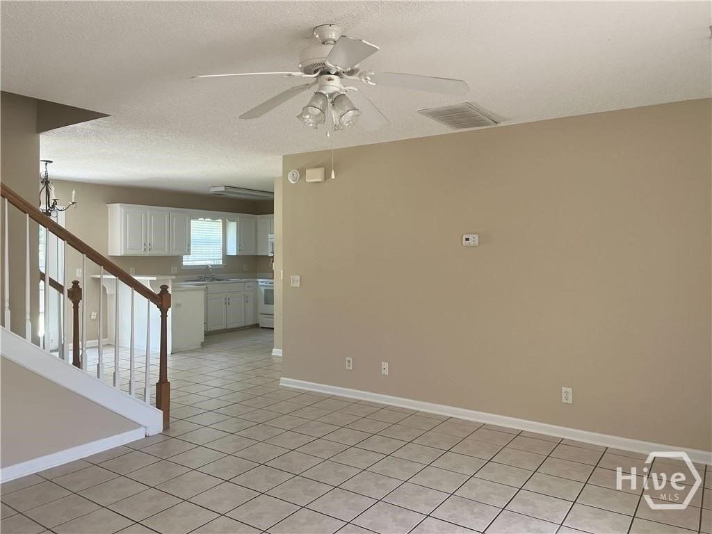 124 Aubrey Trl - Photo 3 of 17