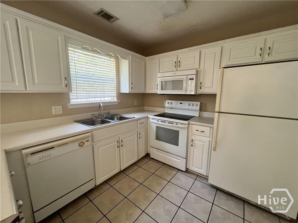 124 Aubrey Trl - Photo 7 of 17