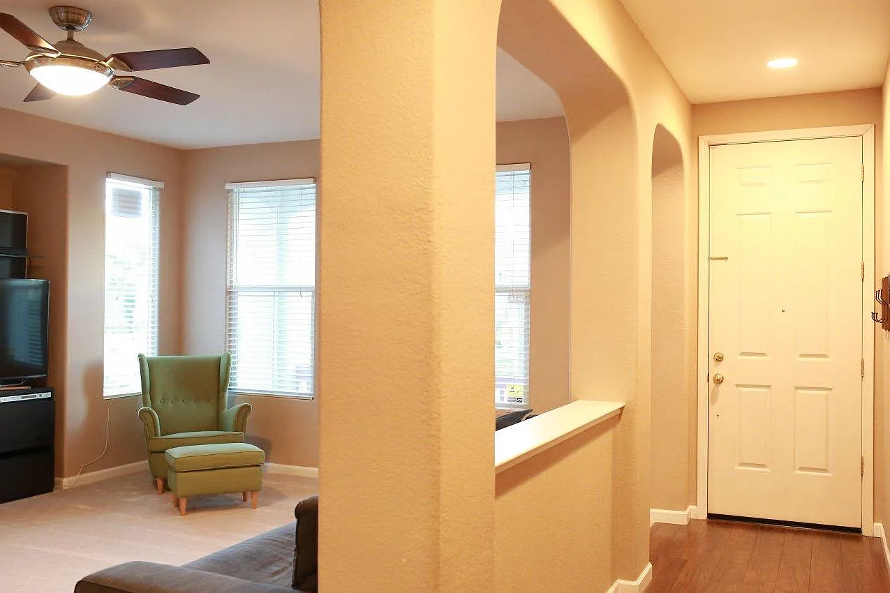 1874 Acari Ave #NA - Photo 4 of 7