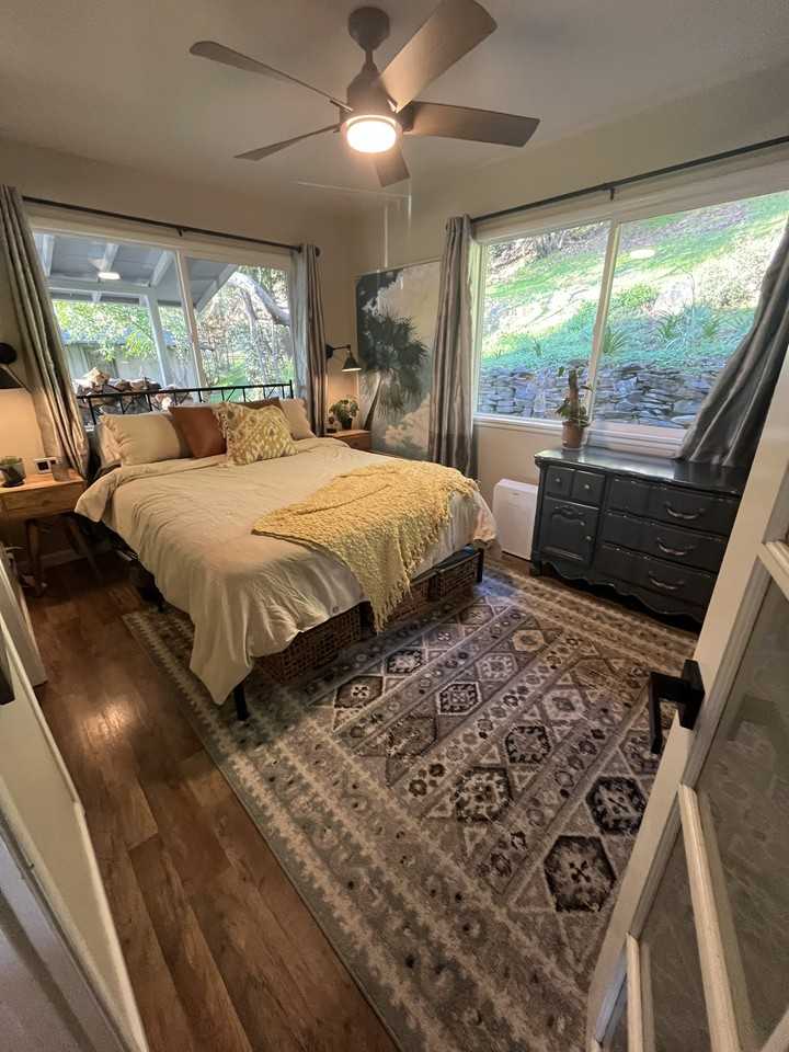 564 E Jackson St #NA - Photo 6 of 10