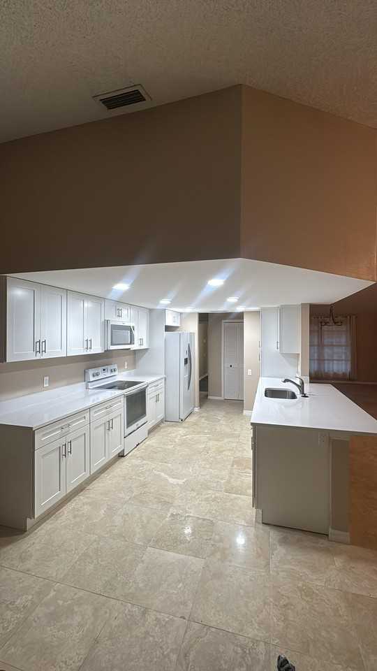 5406 Burchette Rd #NA - Photo 2 of 14
