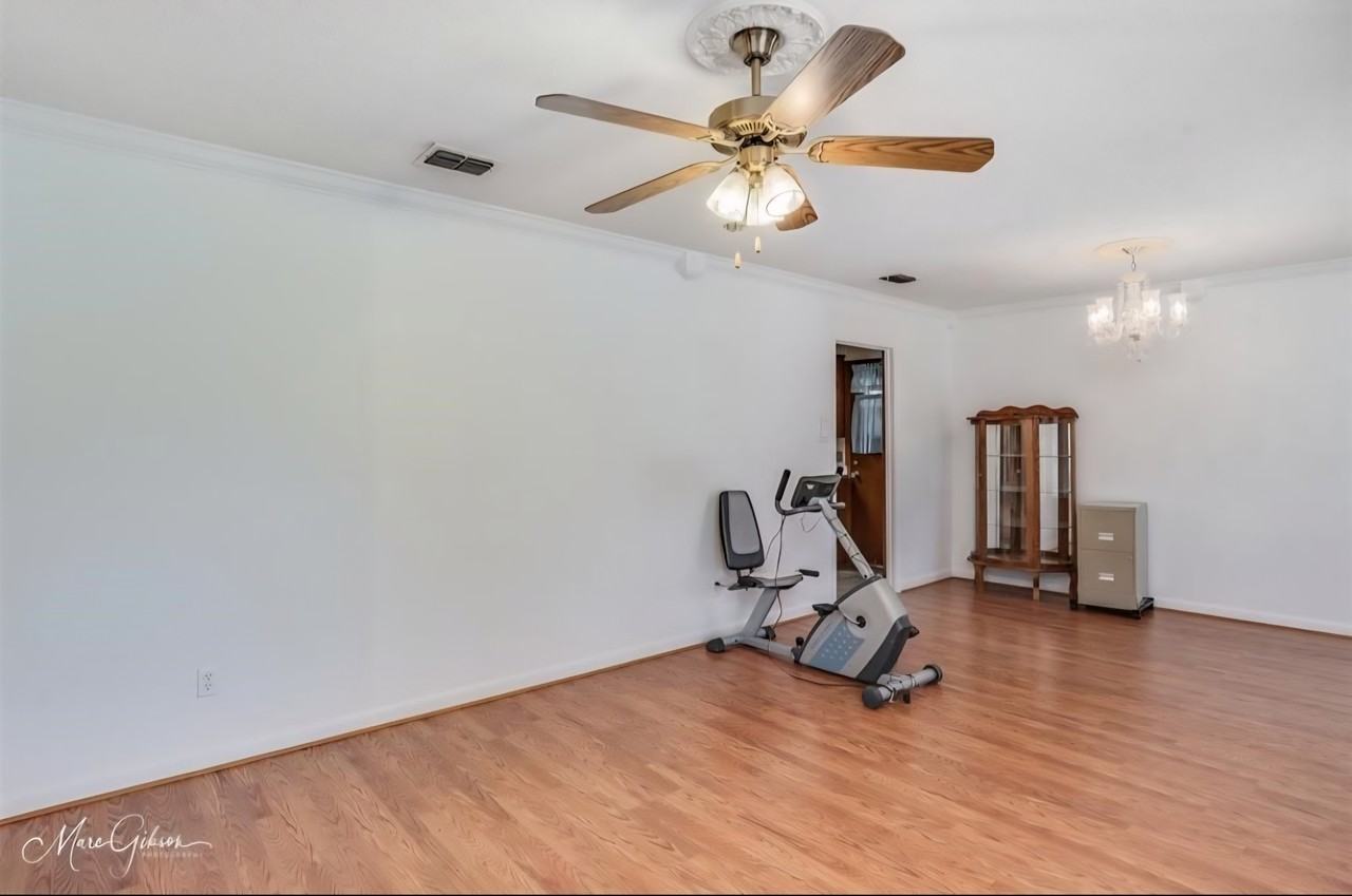 2201 Hickory Ridge Dr #NA - Photo 3 of 8