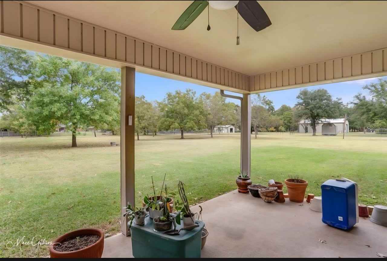 2201 Hickory Ridge Dr #NA - Photo 6 of 8