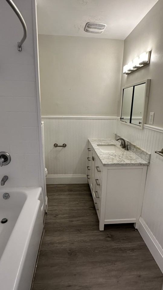 142 Maurice Crt - Photo 6 of 10