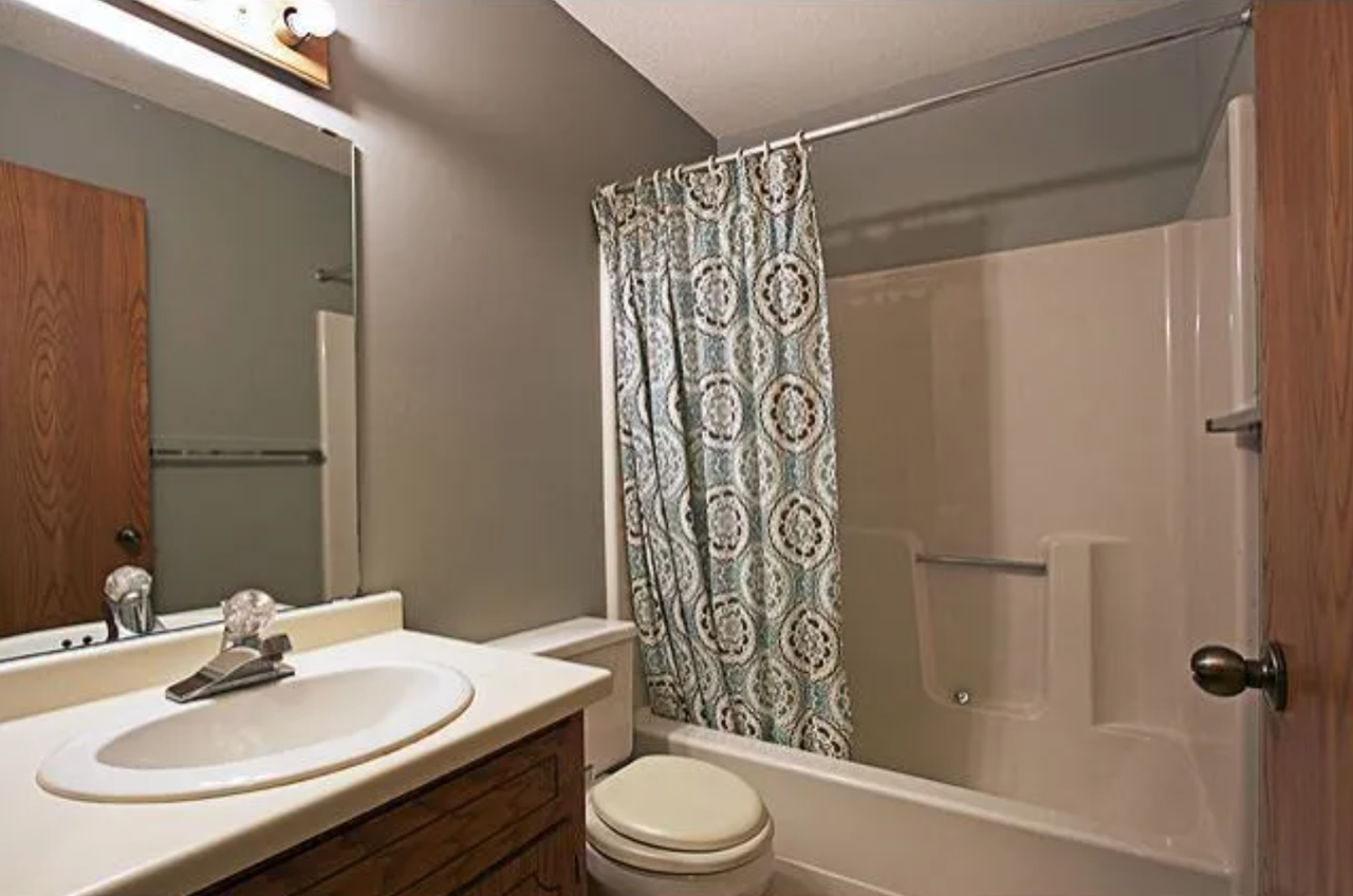 215 Arch St #NA - Photo 4 of 11