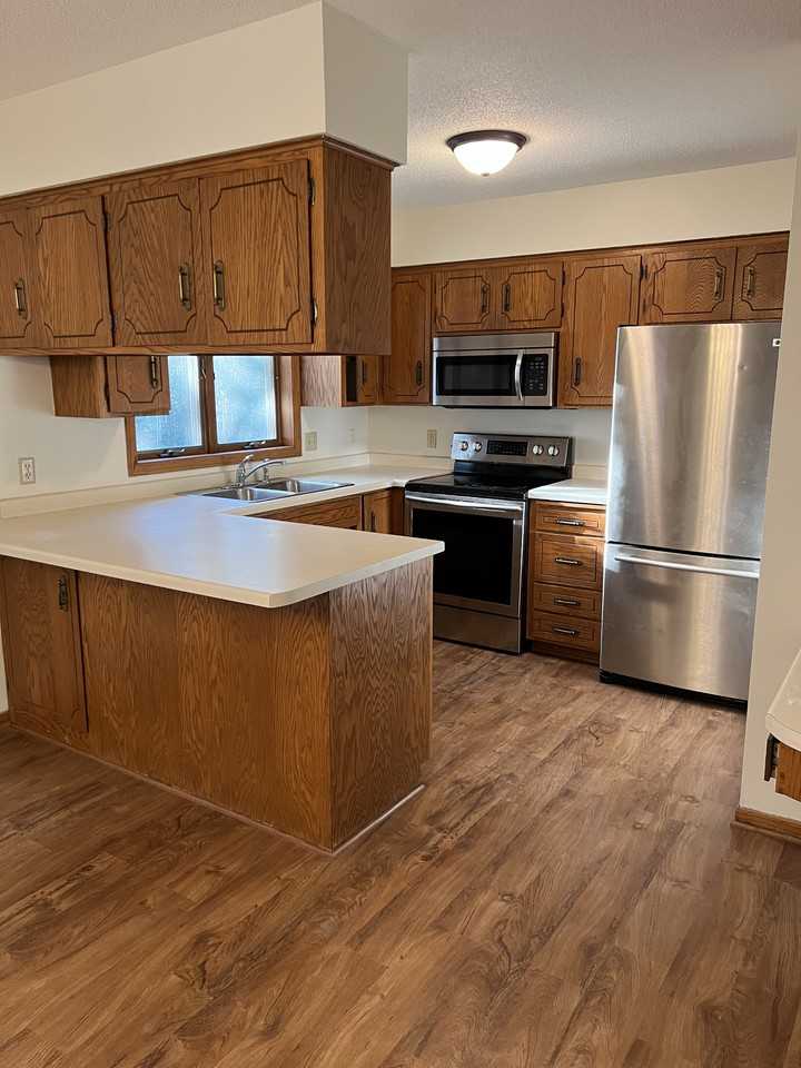 215 Arch St #NA - Photo 7 of 11