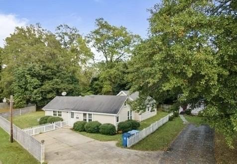 112B Fairfield Cir #NA - Photo 2 of 13