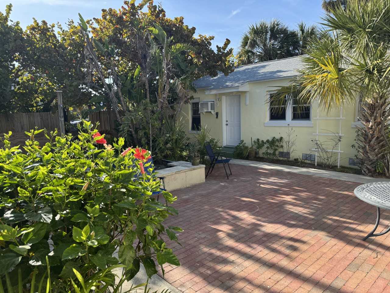 12135 Gulf Blvd - Photo 5 of 8