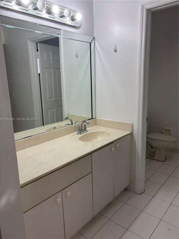 9620 Southwest 138th Avenue - Photo 3 of 19