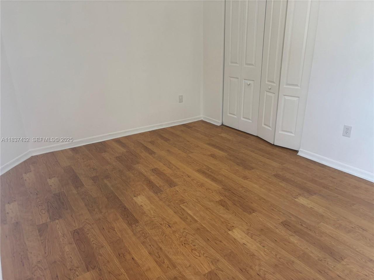 9620 Southwest 138th Avenue - Photo 6 of 19