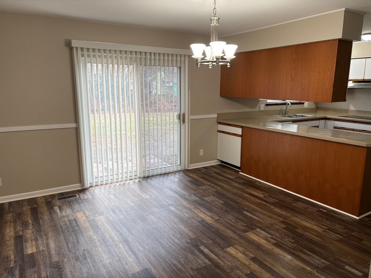 8352 Galloway Dr #NA - Photo 6 of 17