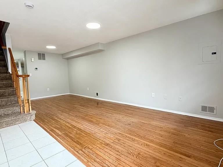 305B Tysens Lane #2 - Photo 5 of 13