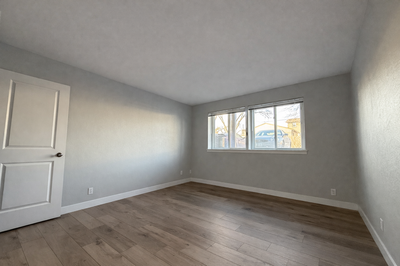 1646 West 42nd Street #3 - Photo 4 of 14