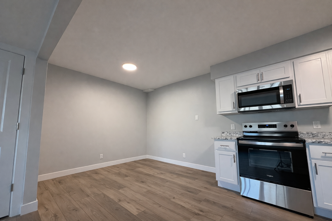 1646 West 42nd Street #3 - Photo 2 of 14