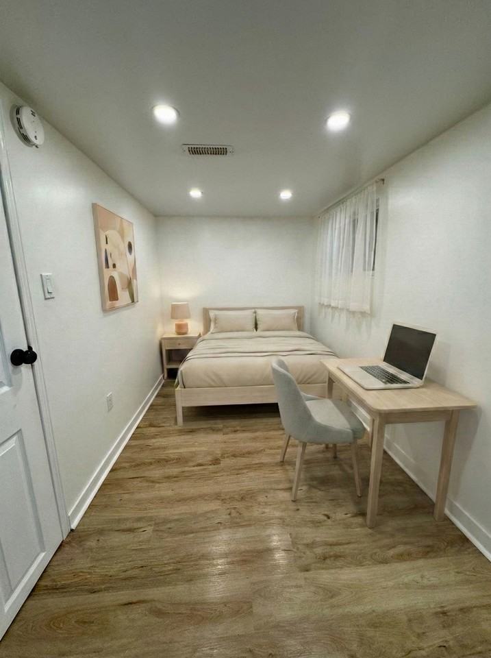 19 Hertford Ave #2 - Photo 4 of 9