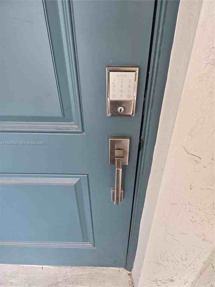 16278 Southwest 292nd Terrace - Photo 3 of 26