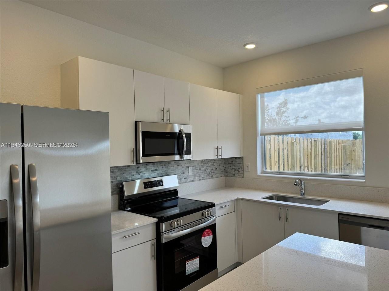 16278 Southwest 292nd Terrace - Photo 7 of 26