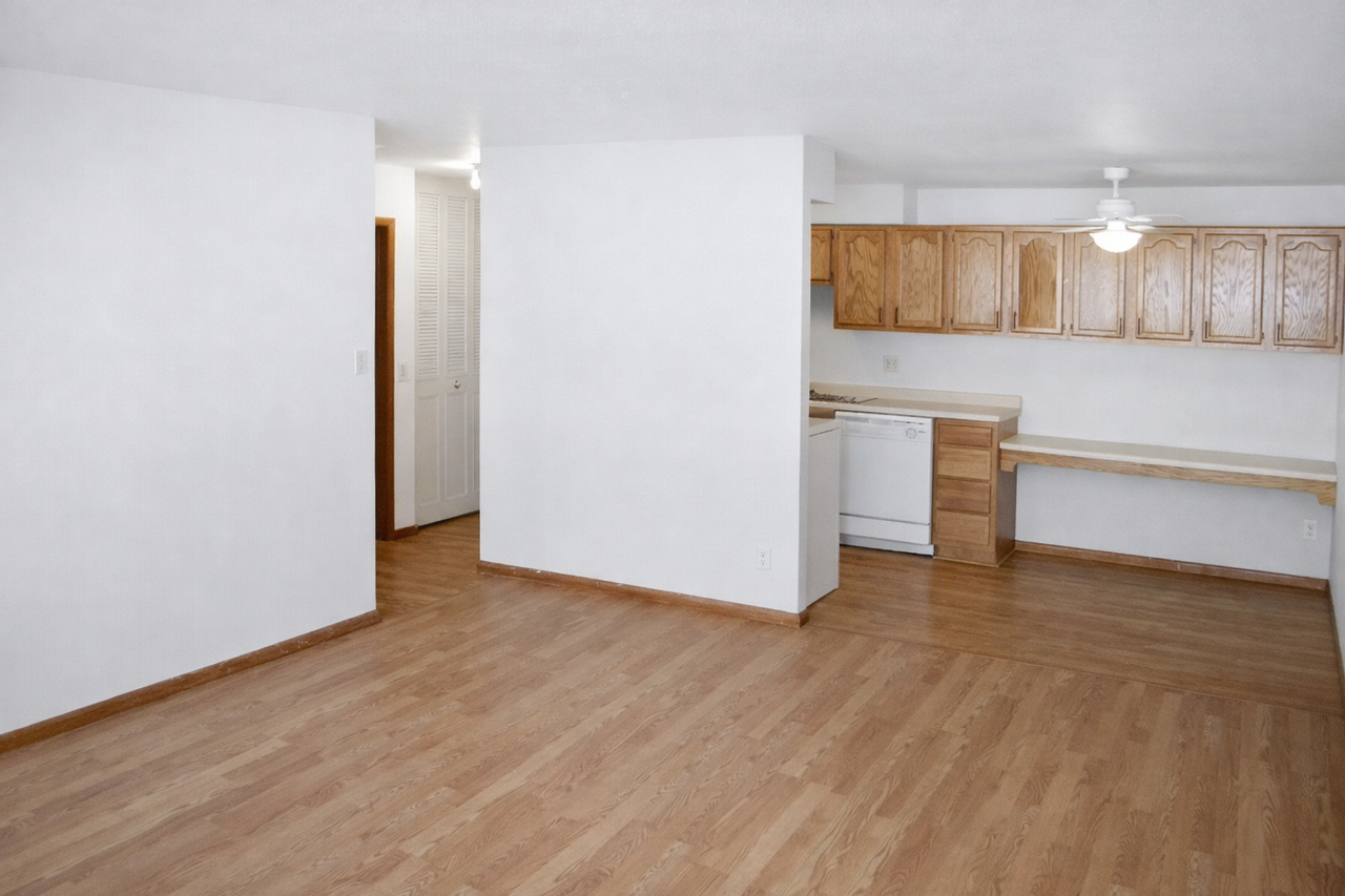 616-10TH - Photo 5 of 46