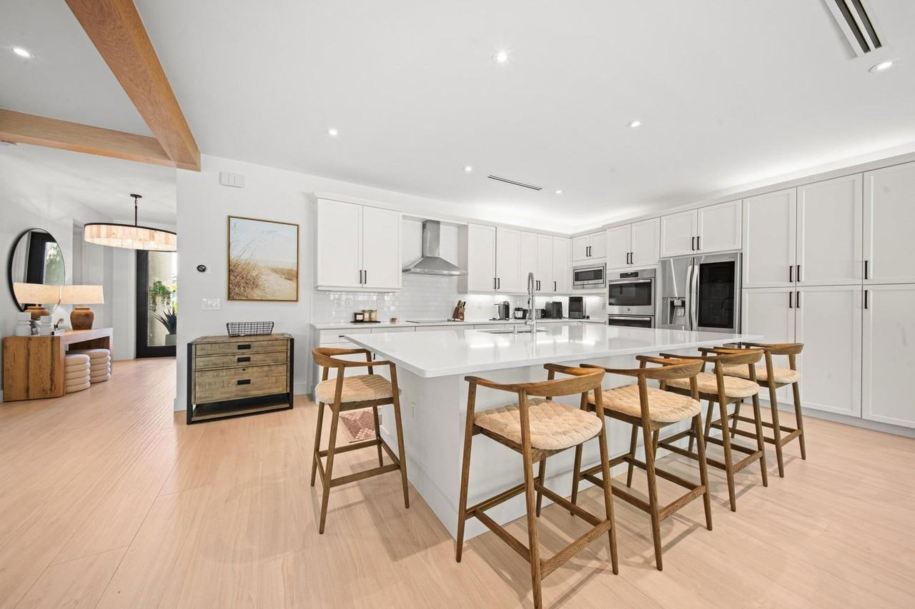 Salty Bay Dr - Photo 2 of 6