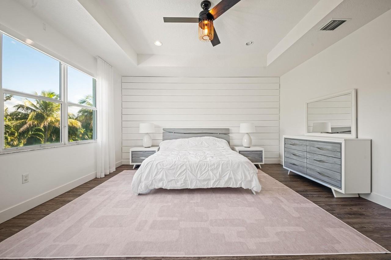 Salty Bay Dr - Photo 6 of 6