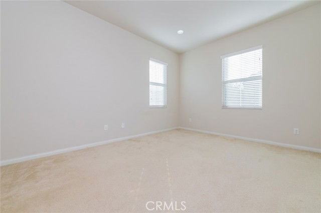 183 Bright Poppy - Photo 3 of 8