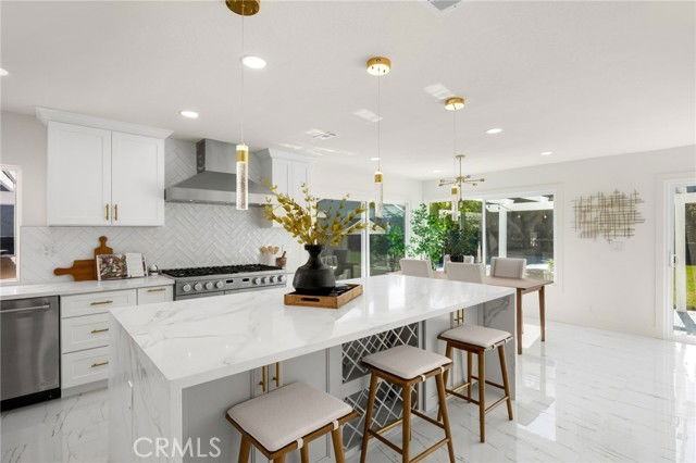 6191 Jacaranda Ln - Photo 3 of 8