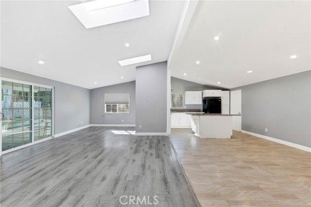 20416 Coulson St - Photo 4 of 8