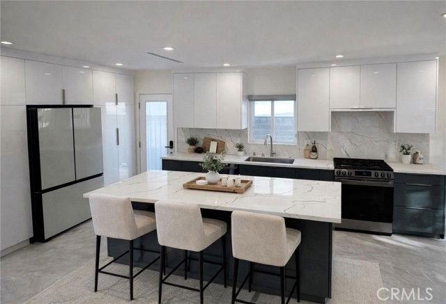 8435 Grenoble St - Photo 3 of 8