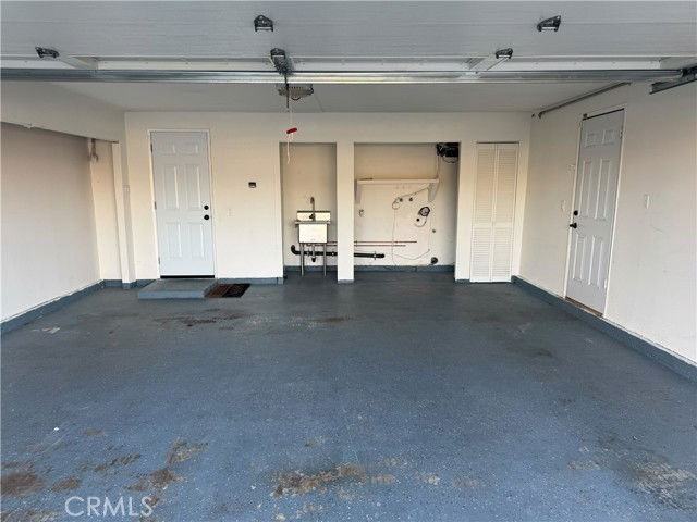 18013 Kensington Ave - Photo 2 of 8