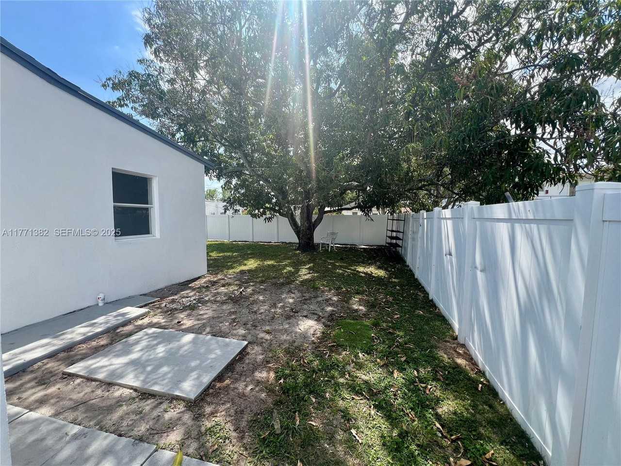 1710 Arthur Street ##0 - Photo 3 of 14