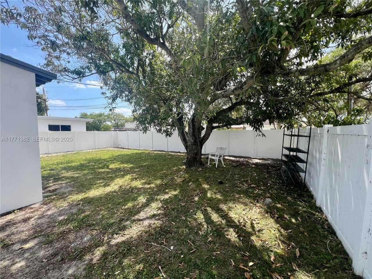 1710 Arthur Street ##0 - Photo 5 of 14