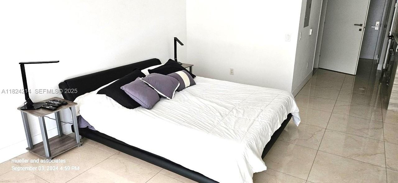 1300 Brickell Bay Drive - Photo 4 of 7