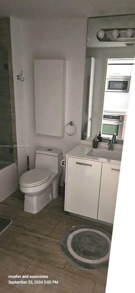 1300 Brickell Bay Drive - Photo 5 of 7