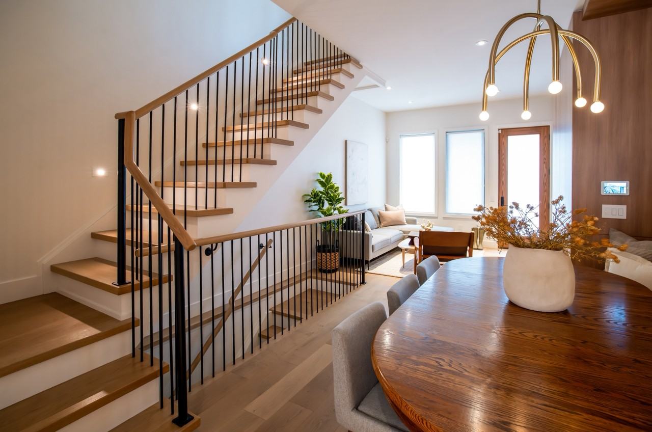 577 Concord Ave - Photo 3 of 20