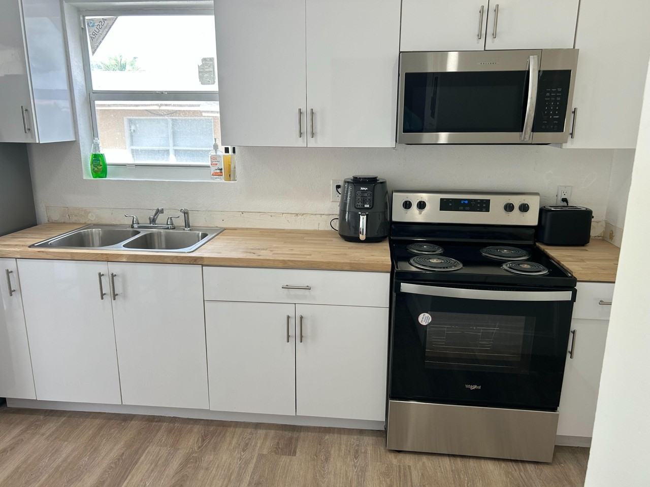 Nw 21st Ct - Photo 6 of 23