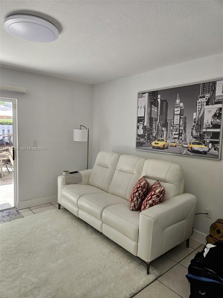 8394 Southwest 152nd Avenue Circle ##34 - Photo 7 of 47