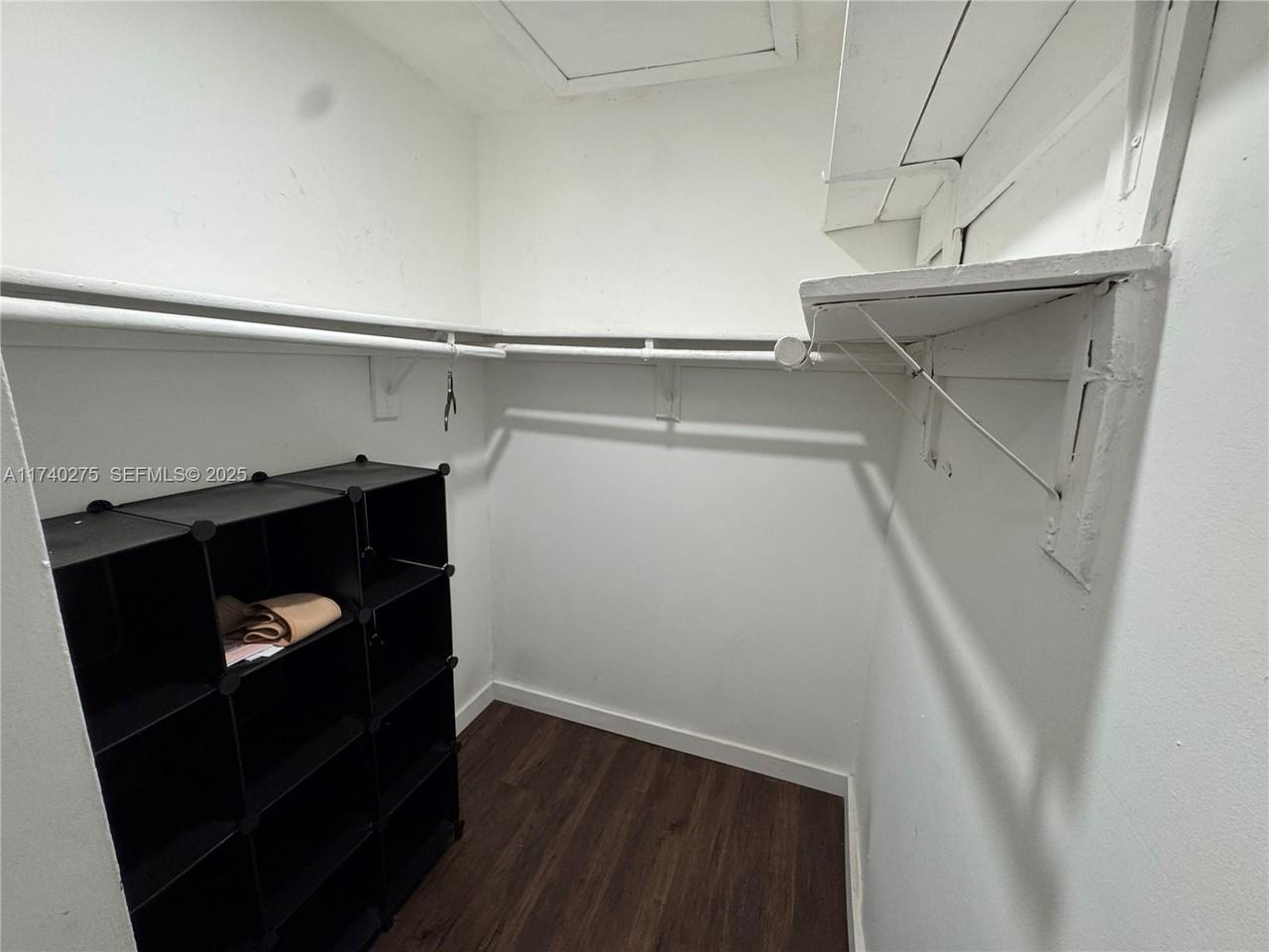 13210 Southwest 17th Lane ##B6 - Photo 5 of 21