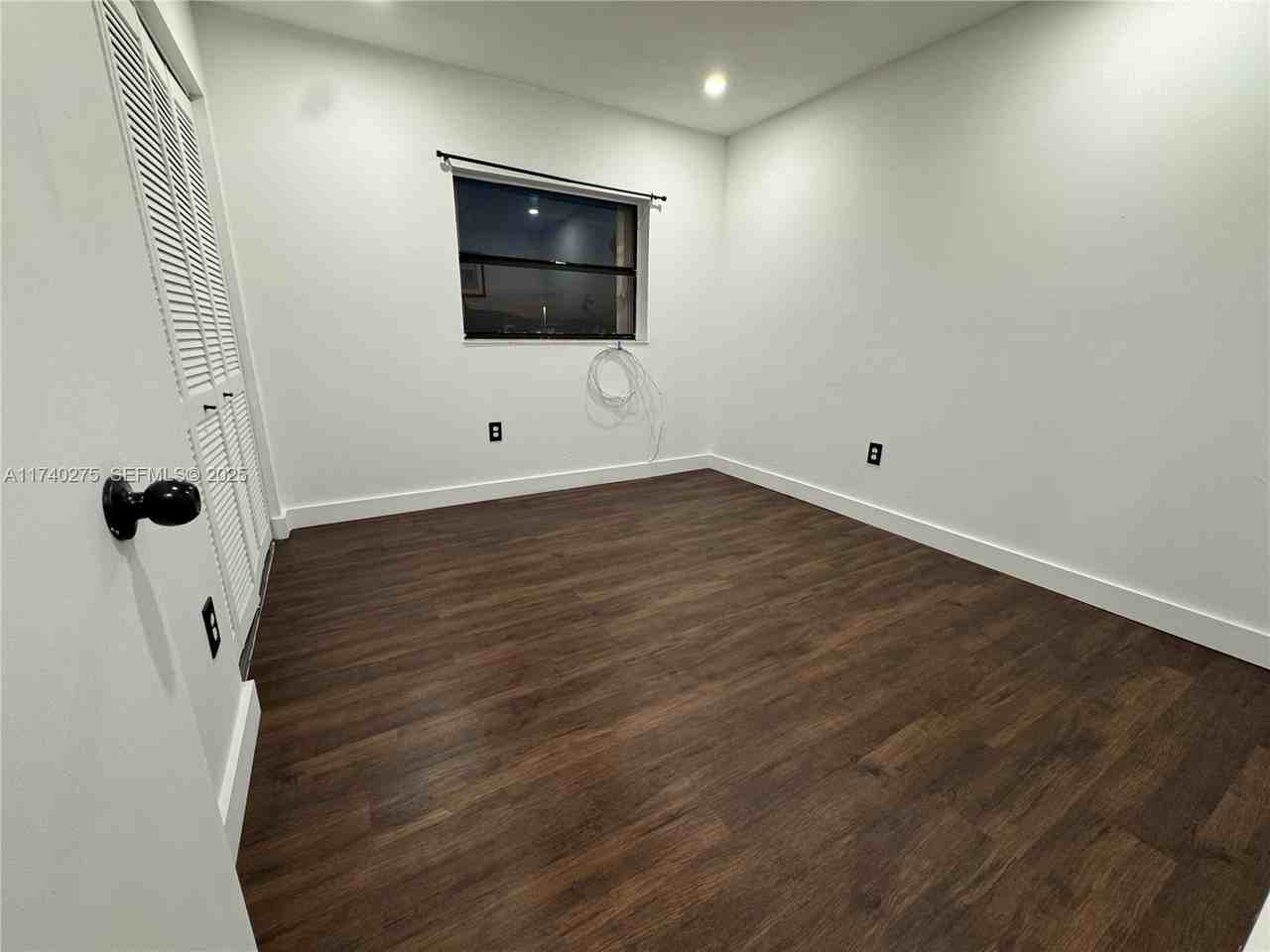 13210 Southwest 17th Lane ##B6 - Photo 6 of 21