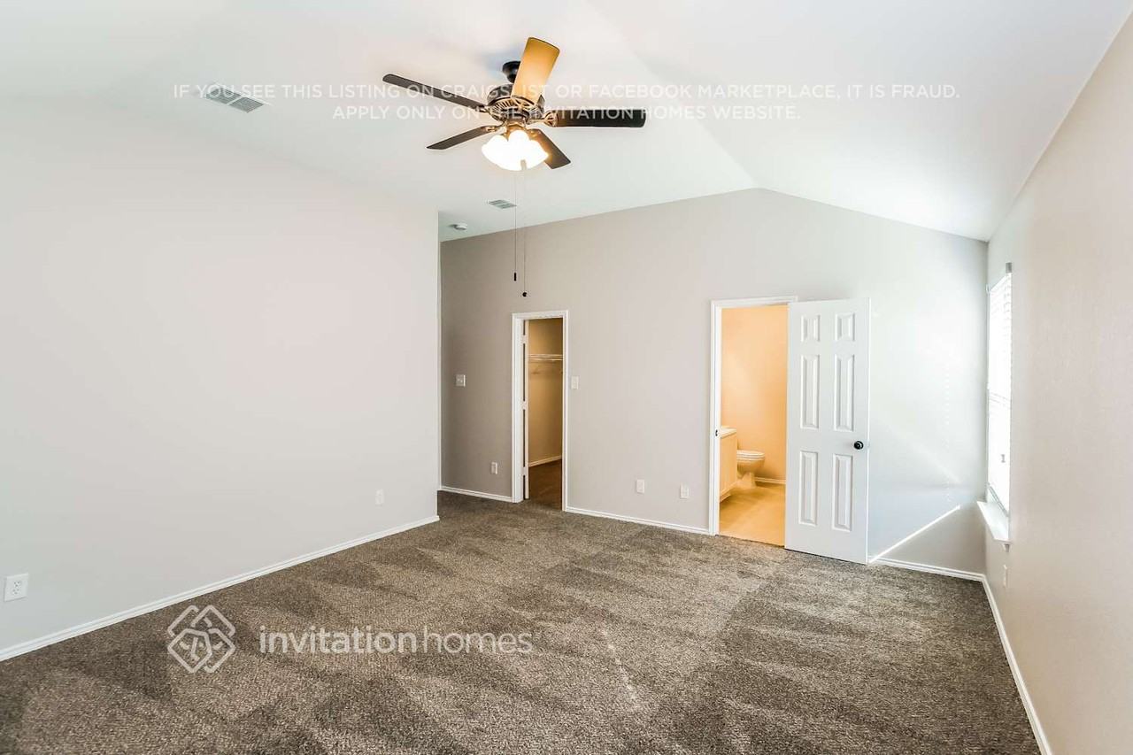 250 Pine Crest Dr - Photo 7 of 16