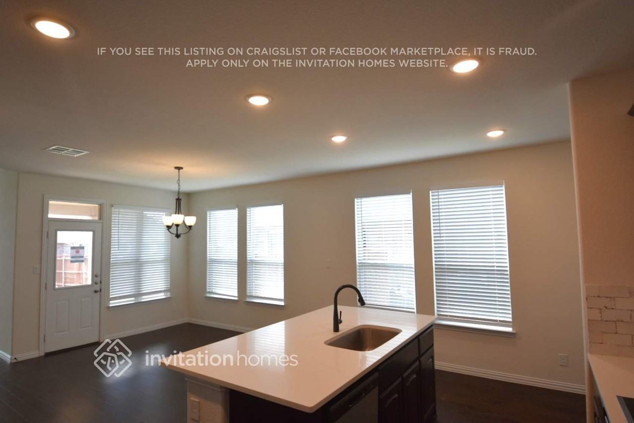 1504 Smoke Signal Ln - Photo 6 of 19